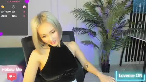 Snapshot of amiwong chatting on 02-23-25, 02:51 amiwong online show from 02-23-25, 02:51