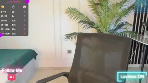 Snapshot of amiwong chatting on 03-09-25, 04:16 amiwong online show from 03-09-25, 04:16