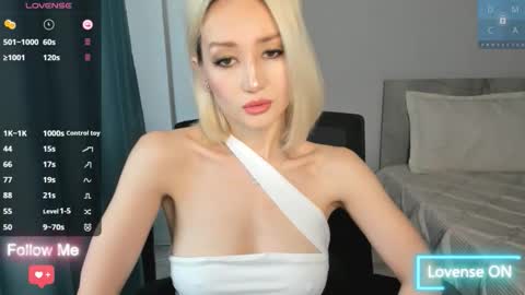 Snapshot of amiwong chatting on 10-05-25, 02:32 amiwong online show from 10-05-25, 02:32