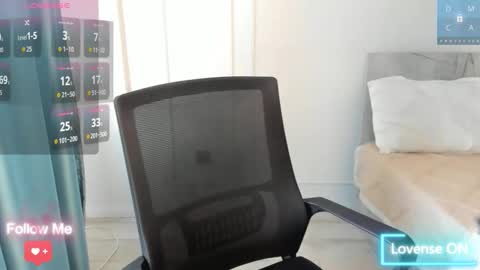 Snapshot of amiwong chatting on 10-31-25, 03:40 amiwong online show from 10-31-25, 03:40