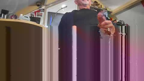 Snapshot of amjan19 chatting on 10-14-25, 07:42 amjan19 online show from 10-14-25, 07:42