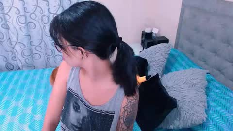 Snapshot of ammanda_ chatting on 01-21-25, 02:11 diana online show from 01-21-25, 02:11