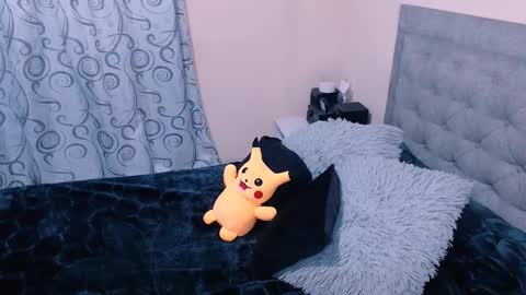 Snapshot of ammanda_ chatting on 02-21-25, 12:05 diana online show from 02-21-25, 12:05