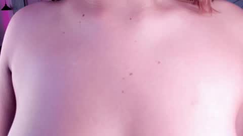 Snapshot of ammy_camm chatting on 02-26-25, 02:26 Ammy  online show from 02-26-25, 02:26