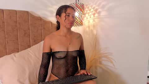 Ammy Nova online show from 12-20-24, 11:58