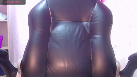 Snapshot of ammy_ronan chatting on 01-22-25, 05:17 IM AMMY online show from 01-22-25, 05:17