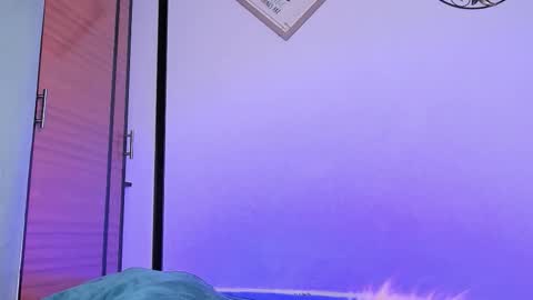 Amon online show from 10-18-25, 03:42