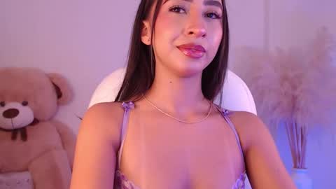 Snapshot of amonet_x chatting on 09-26-25, 10:41 Sophi online show from 09-26-25, 10:41