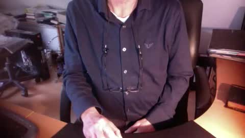 Amor2200 online show from 01-20-25, 12:39