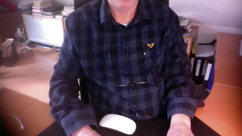 Amor2200 online show from 03-25-26, 08:20