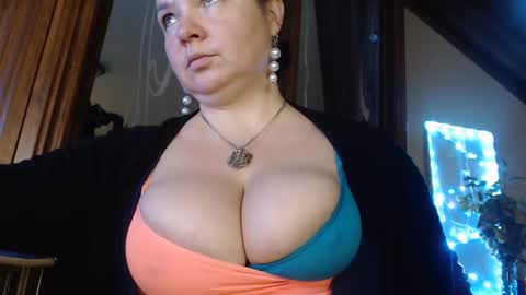 Snapshot of amorelara chatting on 12-03-24, 12:49 amorelara online show from 12-03-24, 12:49