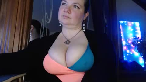 Snapshot of amorelara chatting on 12-06-24, 07:32 amorelara online show from 12-06-24, 07:32