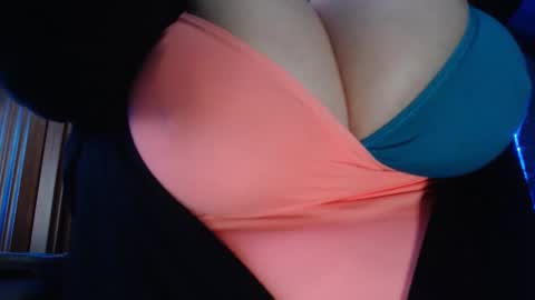 Snapshot of amorelara chatting on 12-08-24, 05:50 amorelara online show from 12-08-24, 05:50