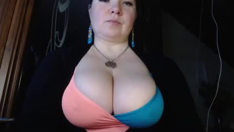 Snapshot of amorelara chatting on 01-11-25, 04:59 amorelara online show from 01-11-25, 04:59