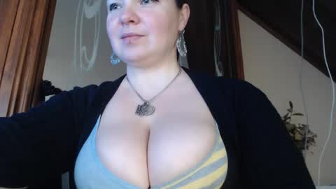 Snapshot of amorelara chatting on 01-26-25, 07:42 amorelara online show from 01-26-25, 07:42