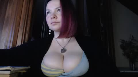 Snapshot of amorelara chatting on 01-31-25, 04:14 amorelara online show from 01-31-25, 04:14