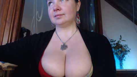 Snapshot of amorelara chatting on 02-05-25, 01:22 amorelara online show from 02-05-25, 01:22