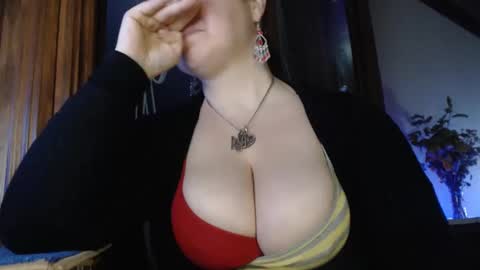 Snapshot of amorelara chatting on 02-08-25, 06:01 amorelara online show from 02-08-25, 06:01