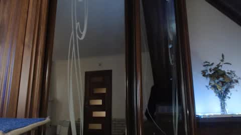 Snapshot of amorelara chatting on 02-14-25, 07:38 amorelara online show from 02-14-25, 07:38