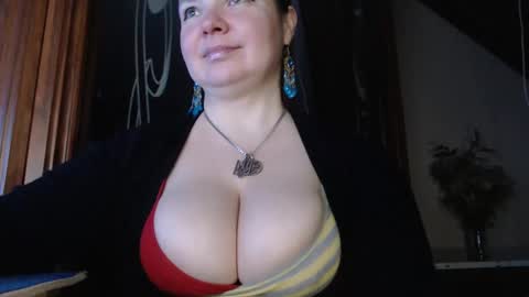 Snapshot of amorelara chatting on 02-15-25, 05:30 amorelara online show from 02-15-25, 05:30