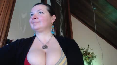 Snapshot of amorelara chatting on 02-22-25, 08:29 amorelara online show from 02-22-25, 08:29