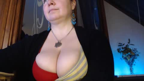 Snapshot of amorelara chatting on 02-27-25, 06:07 amorelara online show from 02-27-25, 06:07