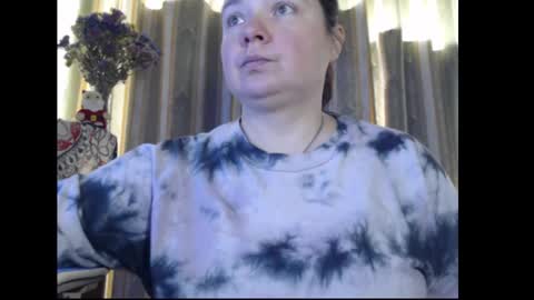 Snapshot of amorelara chatting on 10-20-25, 08:04 amorelara online show from 10-20-25, 08:04