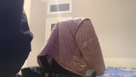 miss unforgettable online show from 01-21-25, 02:26