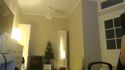 miss unforgettable online show from 02-09-25, 10:42