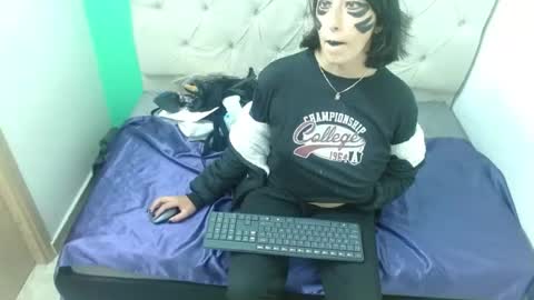 amoremerchmar online show from 07-27-26, 02:51