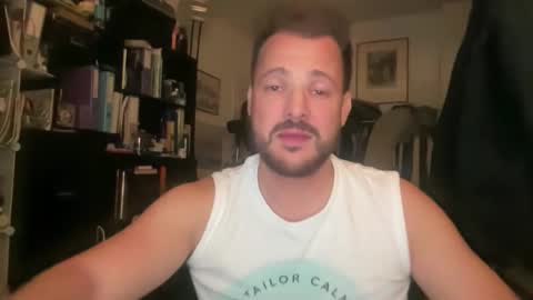 Snapshot of amorenew2025 chatting on 10-21-25, 03:29 amorenew2025 online show from 10-21-25, 03:29