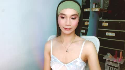 Tina online show from 10-22-25, 07:02