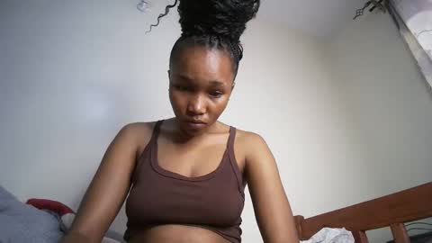 Snapshot of amunetlover chatting on 04-21-26, 09:37 shantel online show from 04-21-26, 09:37