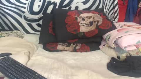 Amuy online show from 12-02-25, 05:02