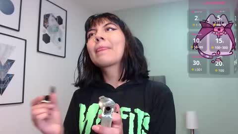 Amy 3 online show from 09-19-25, 04:47