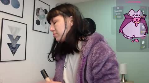 Amy 3 online show from 02-17-26, 04:09