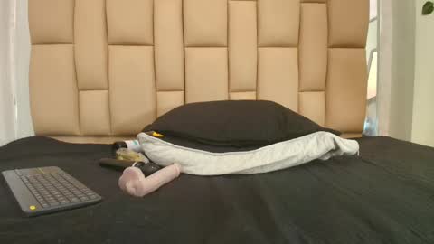 Snapshot of amy__wats0n chatting on 02-04-25, 07:33 amy__wats0n online show from 02-04-25, 07:33