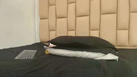 Snapshot of amy__wats0n chatting on 02-04-25, 10:34 amy__wats0n online show from 02-04-25, 10:34