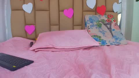 Snapshot of amy__wats0n chatting on 02-16-25, 01:14 amy__wats0n online show from 02-16-25, 01:14