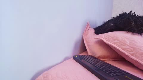 Snapshot of amy__wats0n chatting on 10-18-25, 07:03 amy__wats0n online show from 10-18-25, 07:03