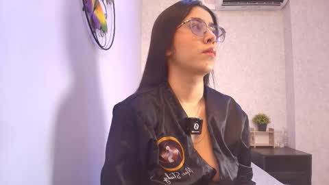 amy__wats0n online show from 01-05-26, 07:06