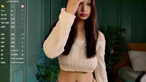 Snapshot of amy_does chatting on 10-11-25, 04:05 Amy online show from 10-11-25, 04:05