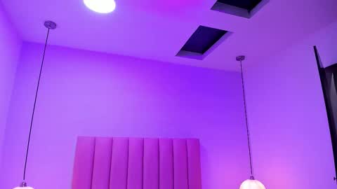 Snapshot of amy_ferreira chatting on 10-14-25, 03:29 Aleja online show from 10-14-25, 03:29