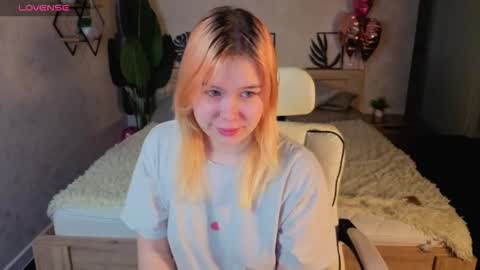 Amy online show from 03-08-26, 12:41