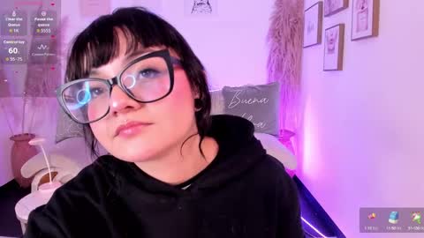 Snapshot of amy_lit chatting on 09-27-25, 07:30 Hello I am Allison Welcome to my room and let is  have a good time together whith me online show from 09-27-25, 07:30