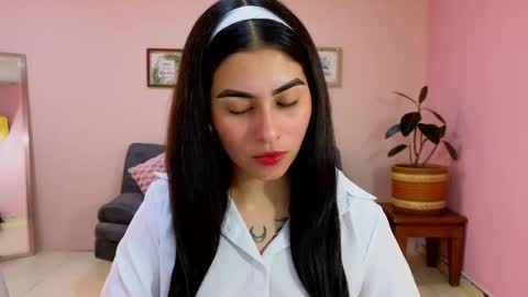 Snapshot of amy_lovelydoll chatting on 09-11-25, 09:04 Amy online show from 09-11-25, 09:04