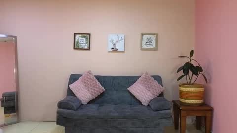 Snapshot of amy_lovelydoll chatting on 10-04-25, 08:40 Amy online show from 10-04-25, 08:40