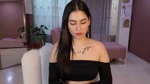 Snapshot of amy_lovelydoll chatting on 11-06-25, 08:43 Amy online show from 11-06-25, 08:43