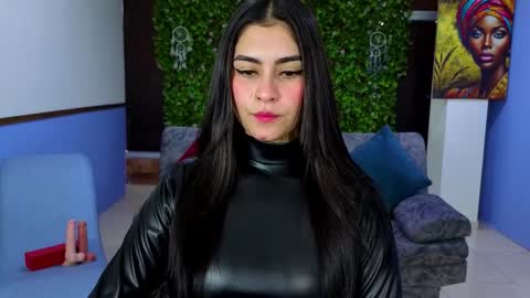 Snapshot of amy_lovelydoll chatting on 11-19-25, 07:25 Amy online show from 11-19-25, 07:25