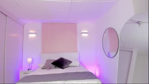 Emily online show from 12-24-24, 02:12